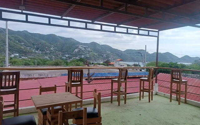 Отель Taganga Tropical House