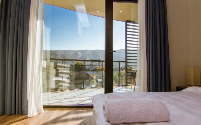 Guest rooms · Tbilisi — photo 9