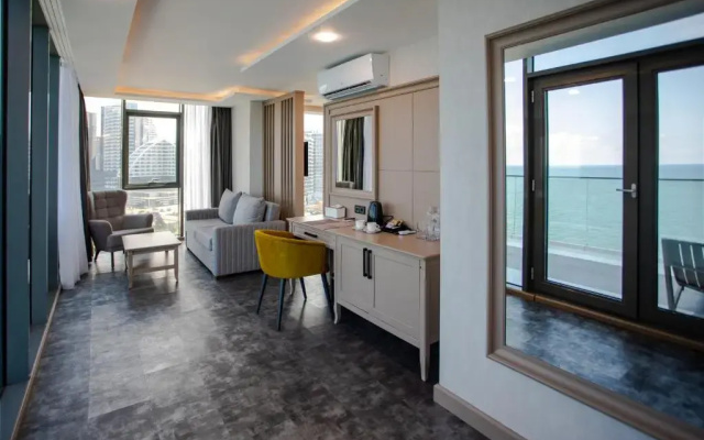 Guest rooms · Batumi — photo 32