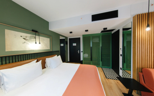 Guest rooms · Tbilisi — photo 21