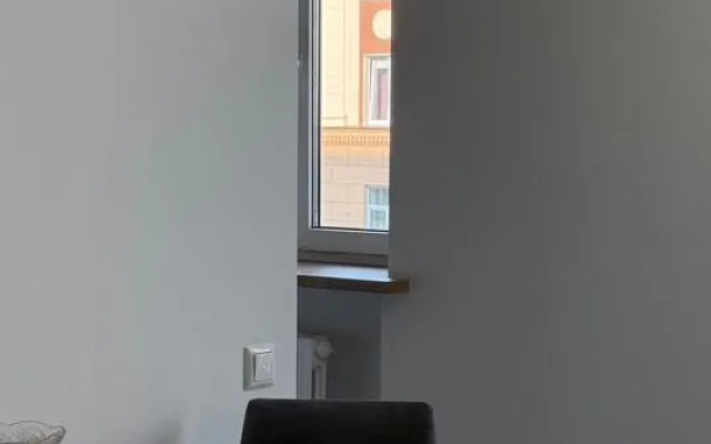 Квартира Атмoсферная Cталинка 50 М² С Видом На Oпеpный Теaтр
