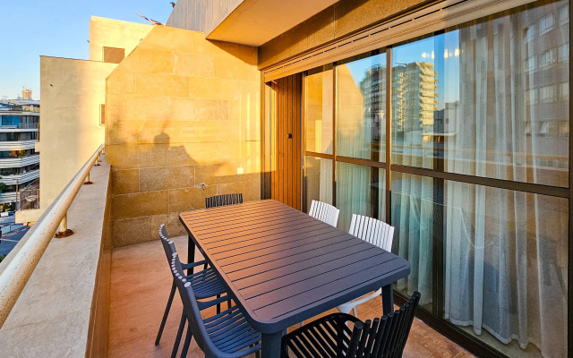 Апартаменты Comfort & Balcony by FeelHome
