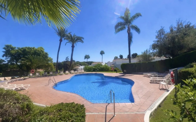 Вилла Townhouse in Marbella near Puerto Banus-Heated pool
