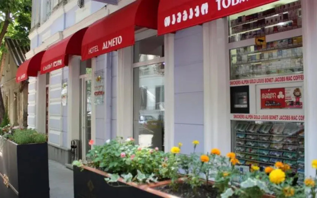 Отель Almeto Hotel & Rooms