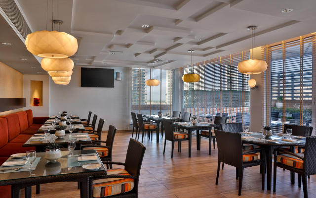 La Suite Dubai Hotel & Apartments Operated by Minor Hotels