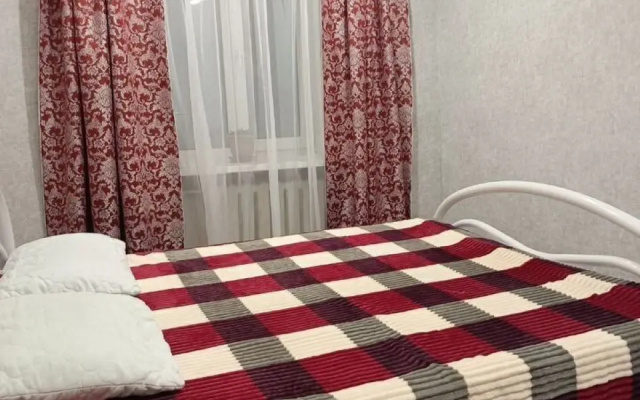 Квартира Двухкомнатная в Цeнтре Горoда Cлюдянка