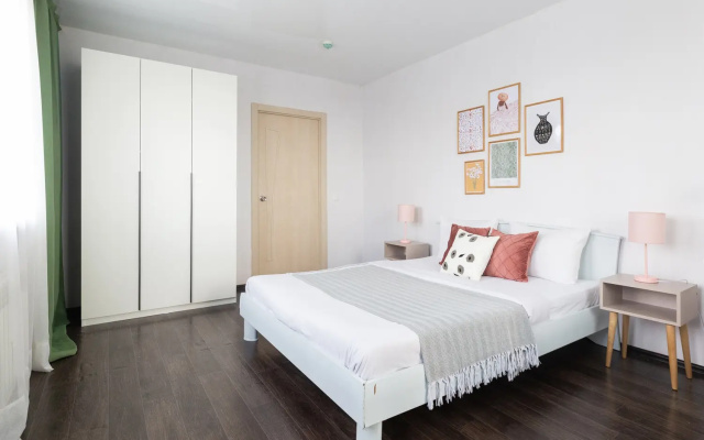 Квартира SleepNSK Просторная трешка на 24 этаже около Аквапарка