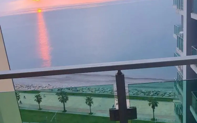 Fresh Wave Hotel