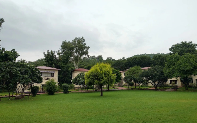 Отель Pagoda's Manu Maharani Resort