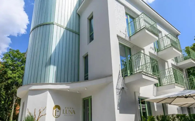 Отель Luna residence