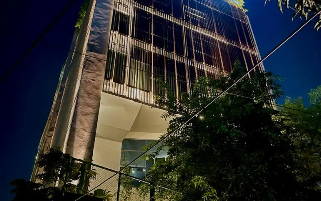 Отель Empyrean Dhaka City Centre