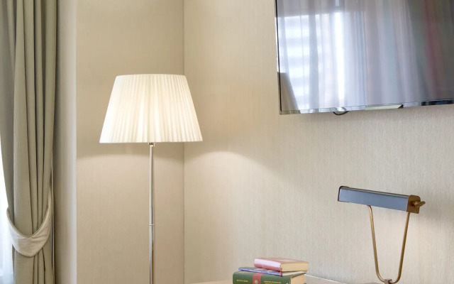 Отель Santa Chiara Hotel