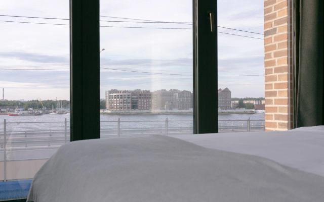 Апартаменты 2ROOMS NEVA VIEW APART in DOCKLANDS
