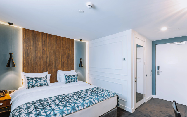 Guest rooms · Tbilisi — photo 29