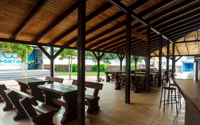 База отдыха Pontos Family Resort Zarya
