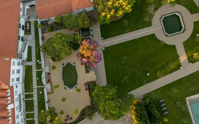Курортный отель Valverde Santar Hotel & Spa