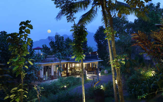 Отель Plataran Borobudur Resort and Spa