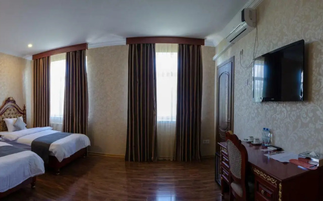 Guest rooms · Tbilisi — photo 8