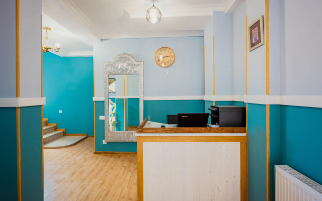 Guest rooms · Tbilisi — photo 33