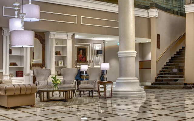 Отель Dukes The Palm Dubai