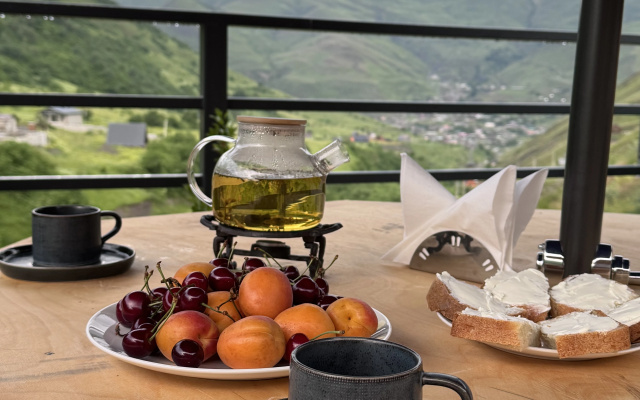 Шале Abata Village в горах Осетии