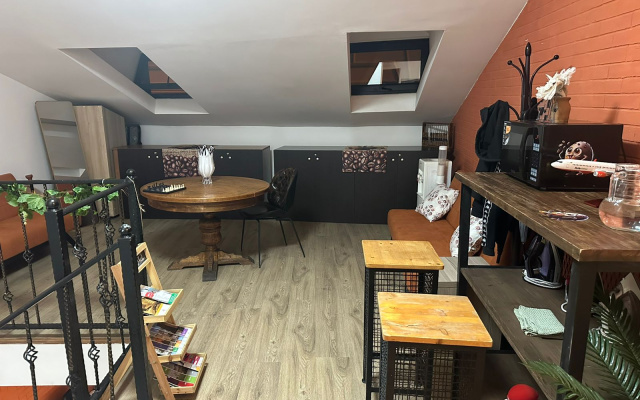 Отель Tbil Inn