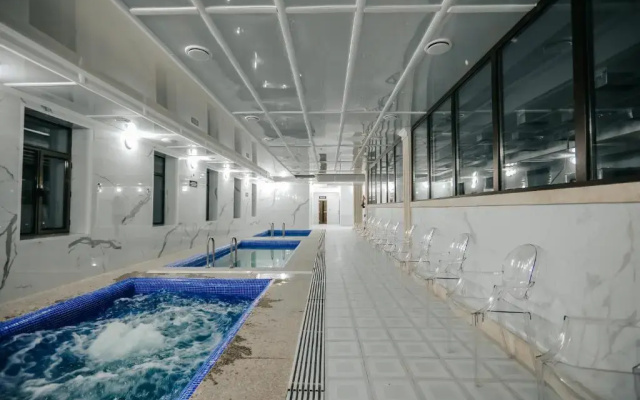 Отель Jannat Regency Jalal Abad