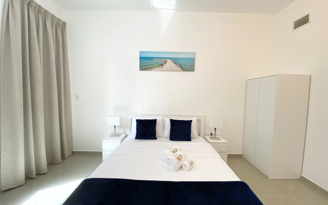Panoramic Marina views 3BR Dubai Marina Apartments