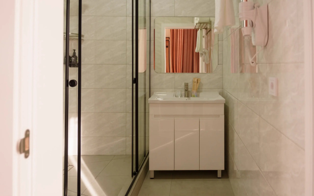 Отель Ton Azure Hotel