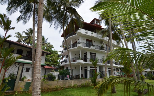 Sea View Beach Resort Hotel in Unawatuna, Sri Lanka from 82$, photos, reviews - zenhotels.com hotel front
