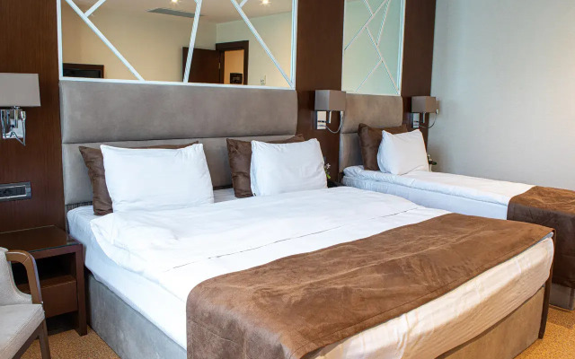 Diamond Hotel