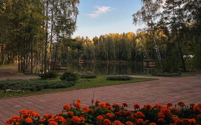 Отель Бисерово Клуб