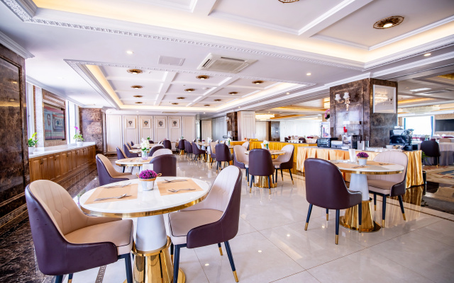 ST Hotel Wattay Airport