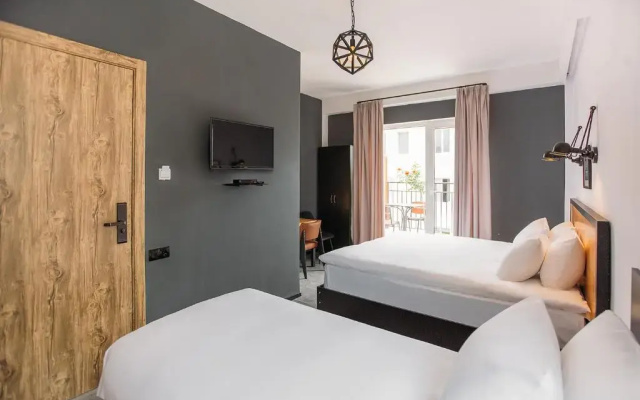 Guest rooms · Tbilisi — photo 11