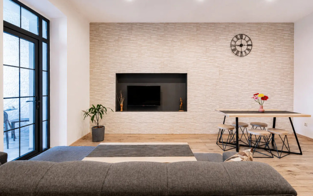 Квартира Lovely 2-bedroom near North Avenue