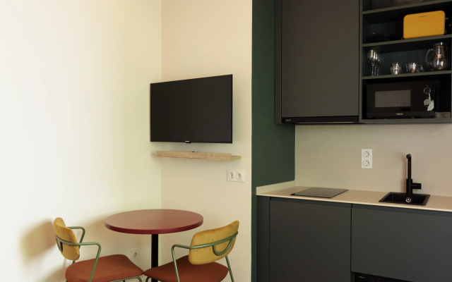 Blume Cruz Suites