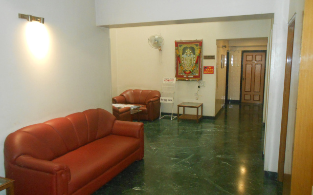 Отель Pooja International