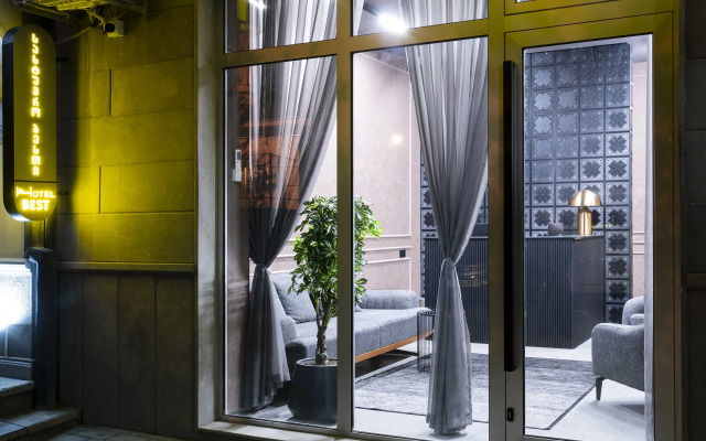 Hotel exterior · Tbilisi — photo 26