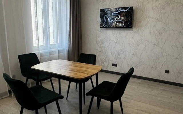 Квартира с Дизайнерским Ремонтом на Новгородской 3