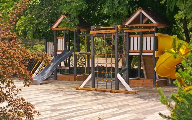 Отель Каштан