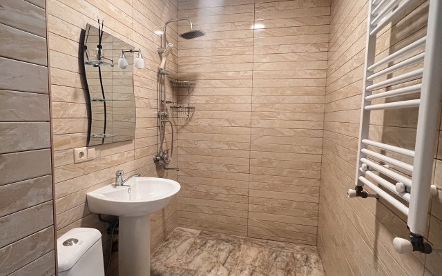 Luka's Sweet Home Apartment-hotel · Batumi — photo 8