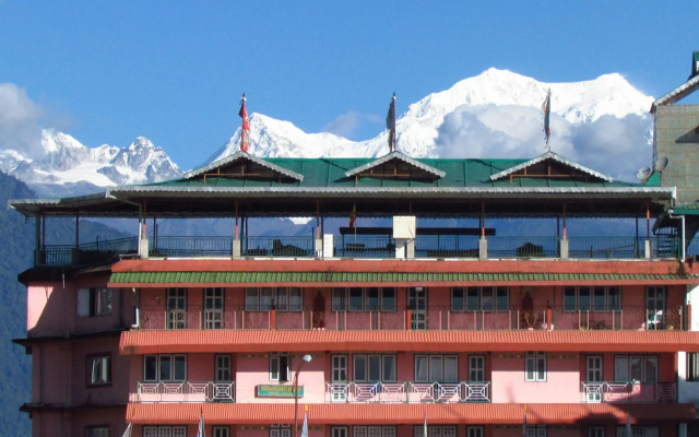 Отель Jain Group Hotel Sonamchen Pelling