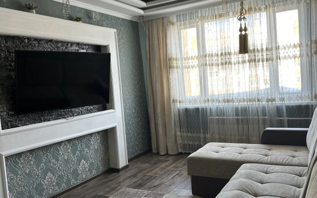 Квартира в Микрорайоне Дружба 1/2