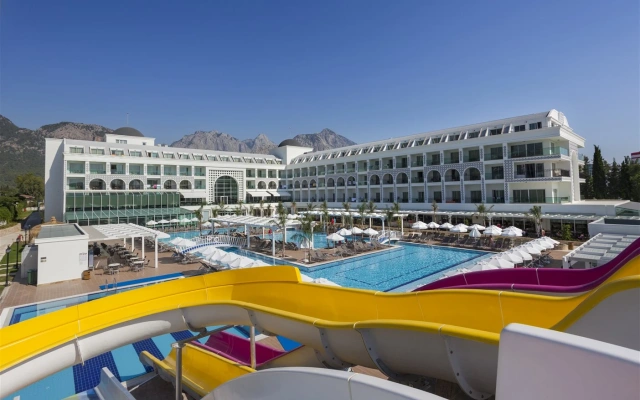 Отель Karmir Resort  & SPA
