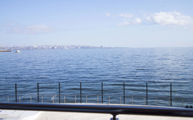 Отель Yacht Club Blue Sail