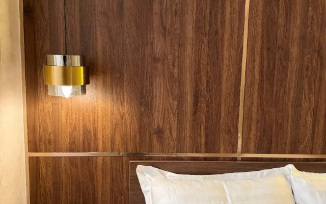 Отель The Palm Hotel and spa