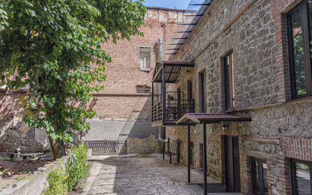 Hotel exterior · Tbilisi — photo 20