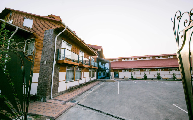Отель EthnoPark Resort