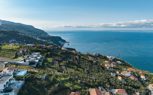 Вилла Saudade futuristic ultra luxury ocean zen retreat