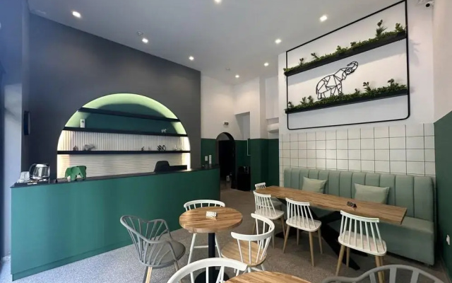 Апартаменты Urban Elephant Suites